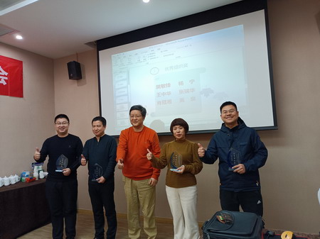 鋼結(jié)構(gòu)建筑